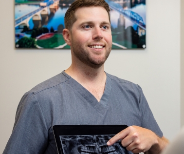 Homepage meet dr felts small 1 | riverbend oral surgery